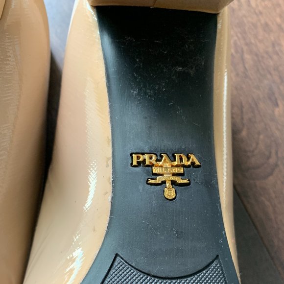 Prada nude leather short heels - Picture 7 of 7